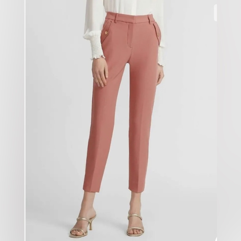 NWT Express stretch crop high rise pants in salmon color